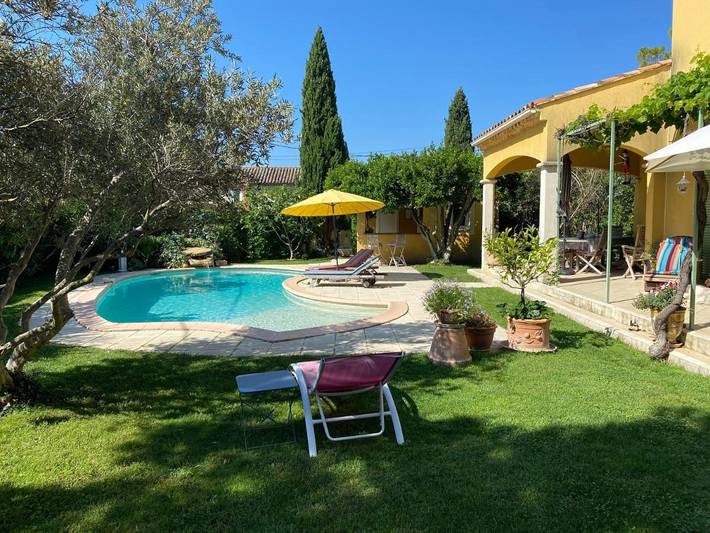 Gîte pour 3 personnes, avec piscine et jardin à Sérignan-du-Comtat - 3