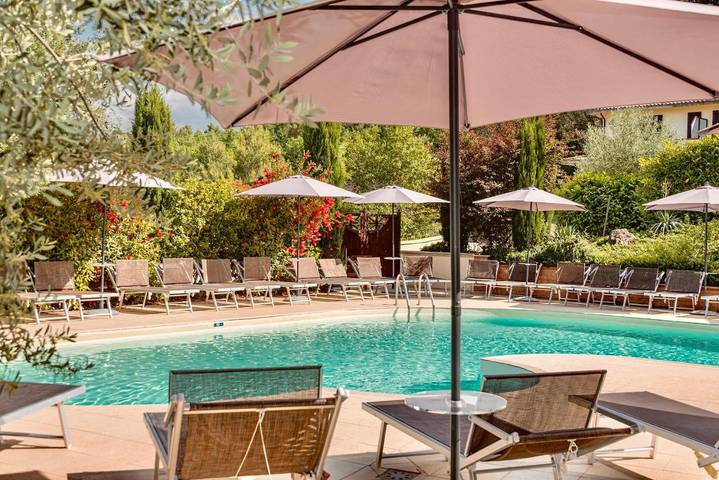 Hôtel pour 3 personnes, avec vue ainsi que piscine et jardin à Corciano