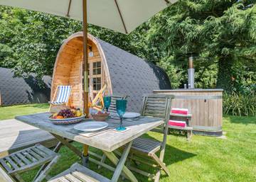 Glamping for 2 People in Suffolk, East of England, Photo 2