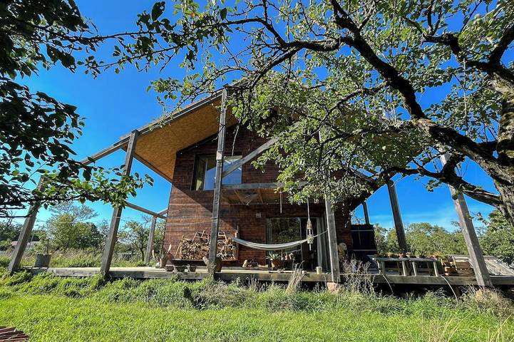 Location de vacances pour 8 personnes, avec jardin dans Dommartemont