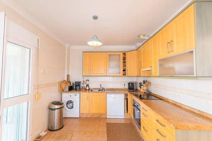 Casa rural para 6 personas, con Terraza y Jardín además de Piscina y Vistas en Canillas de Albaida - 2