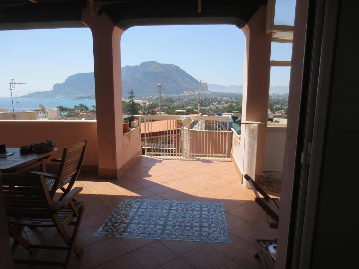 Casa Allegra Mondello in Mondello, Palermo