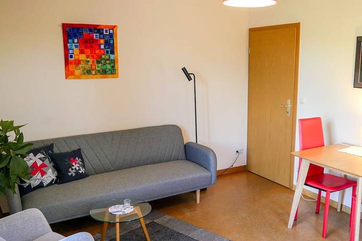 Ferienwohnung für 3 Personen, mit Terrasse und Garten in Saal