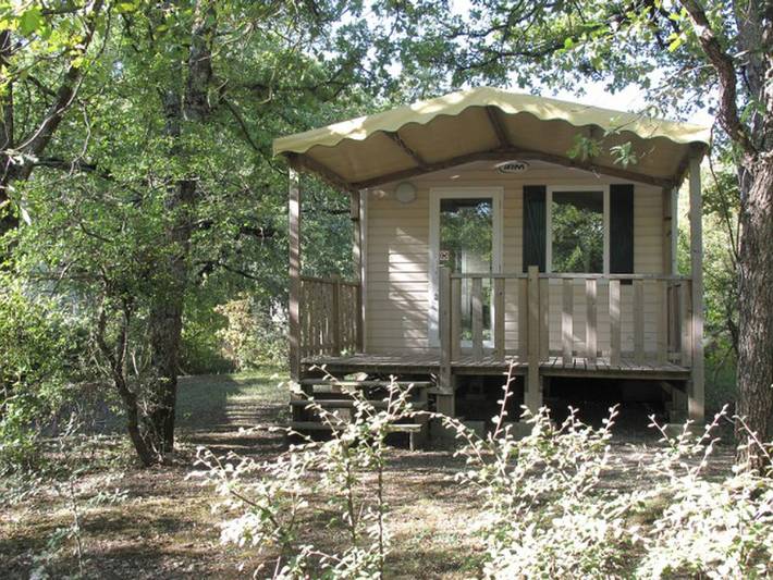 Mobil home pour 2 personnes, avec piscine et terrasse