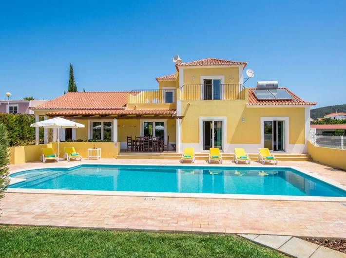 Ferienhaus für 8 Personen, mit Balkon und Terrasse sowie Garten in Quelfes