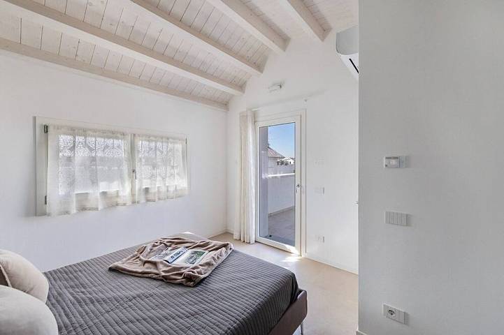 Villa pour 8 personnes, avec jardin ainsi que sauna et balcon à Sirmione - 4