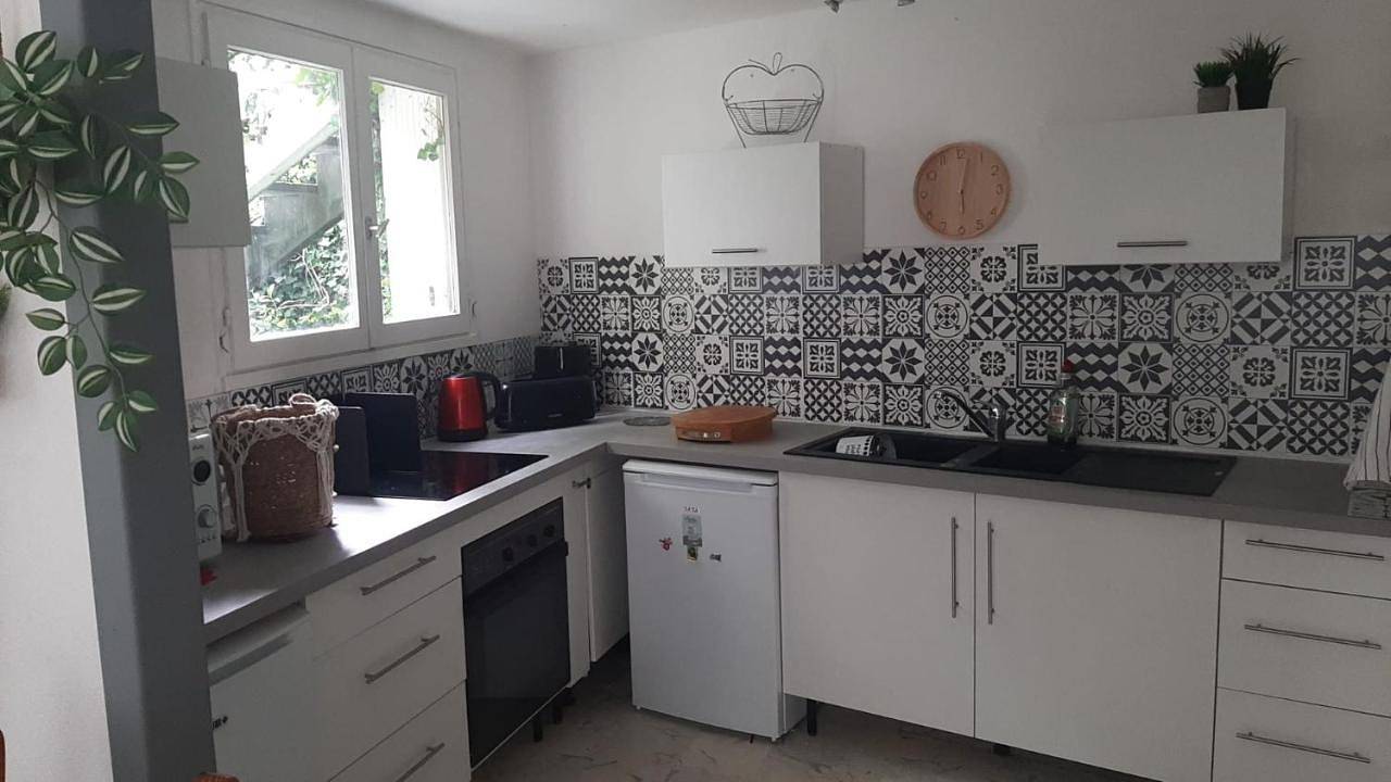 Appartement entier, One-Bedroom Apartment in Morlaix, Région de Morlaix