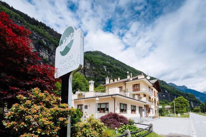 Hotel per 3 persone, con terrazza e giardino - 1