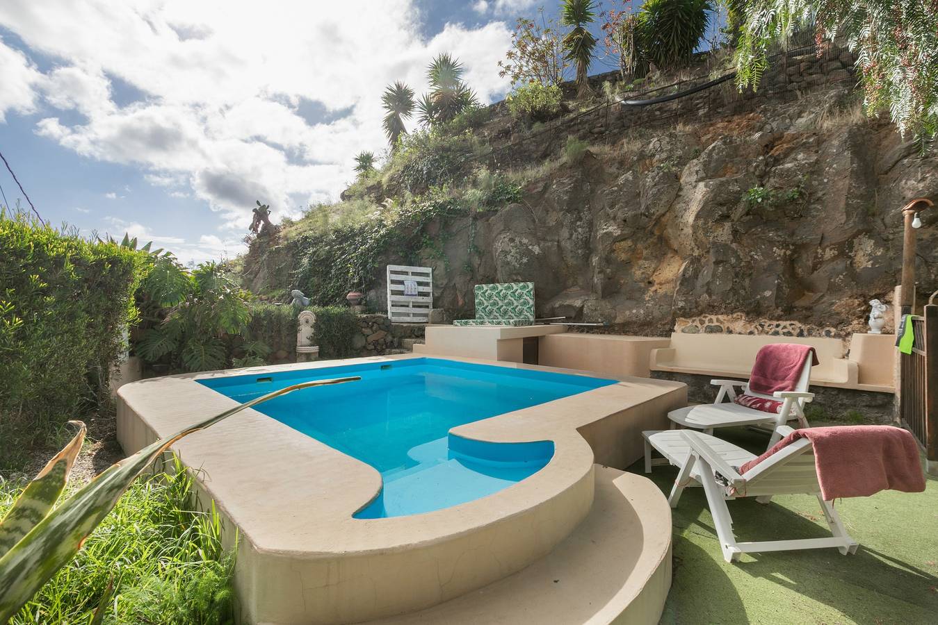 Finca de vacaciones con piscina en Arafo, vistas a la montaña, piscina privada y Wi-Fi in Arafo, Arafo region