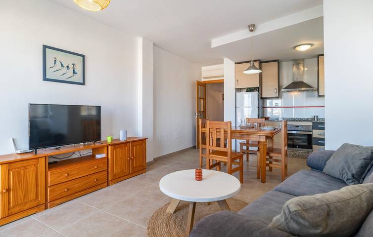 Apartamento vacacional entero, Acogedor Apartamento con Piscina y Parking cerca de Playa de la Marina - 2.5km in Garrucha, Cordillera Penibética
