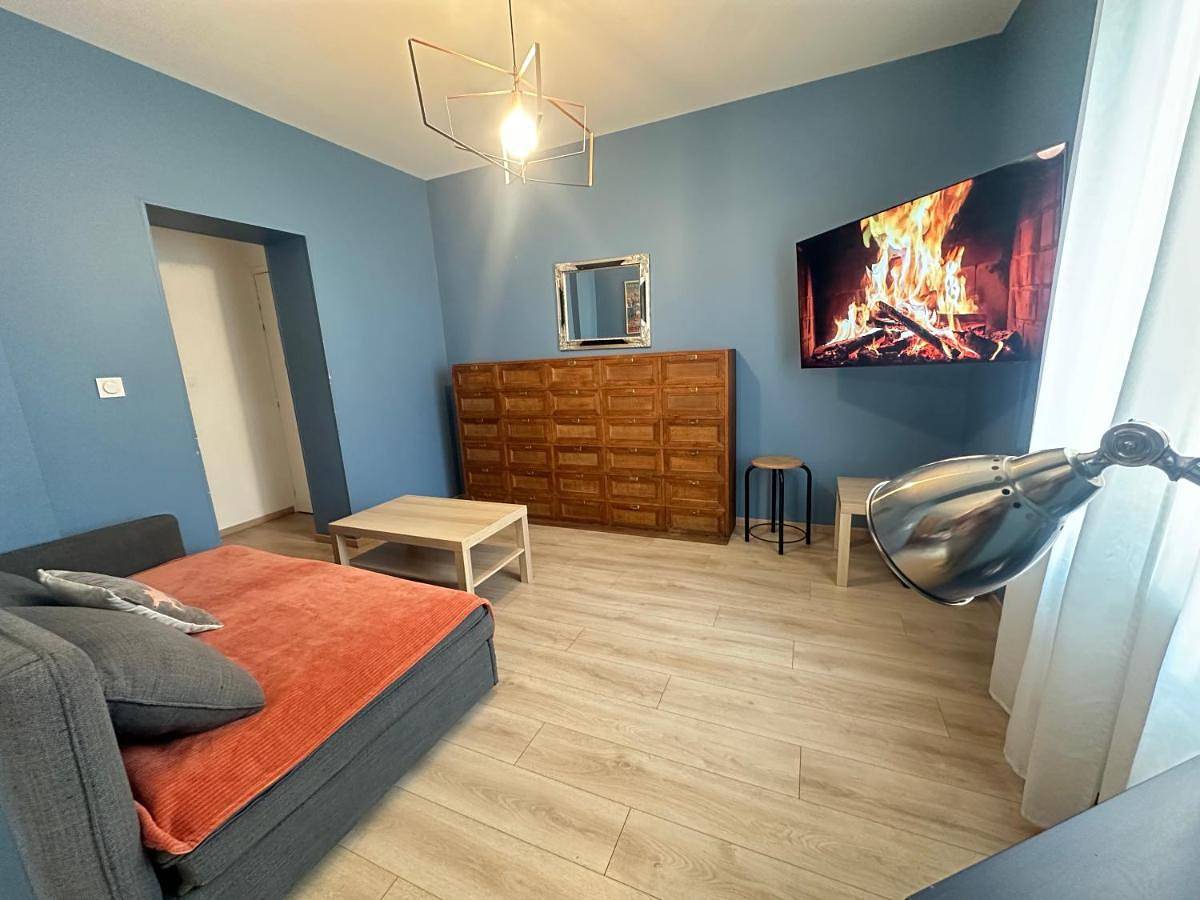 Appartement entier, M Maison Frescaty cosy calme avec parking privé in Montigny-lès-Metz, Metz-Campagne