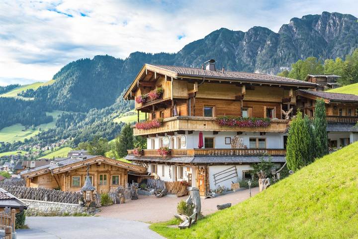 Gîte pour 4 personnes, avec terrasse, adapté aux familles à Alpbach - 2