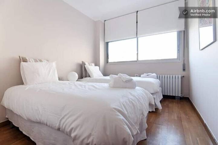 Ganze Wohnung, Erste Linie Strand. 6 Pax in Barcelona Zentrum, Barcelona