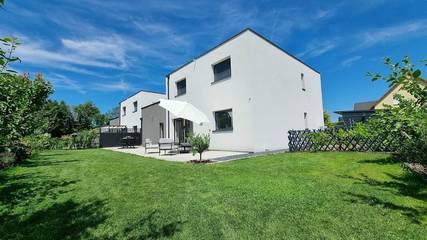 Gîte pour 4 personnes, avec jardin à Jebsheim