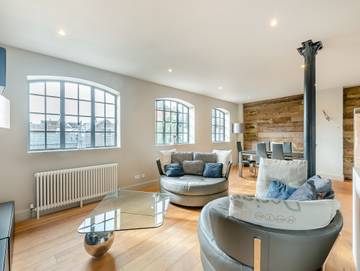 Holiday Rental for 6 People in Chichester, West Sussex, Photo 2