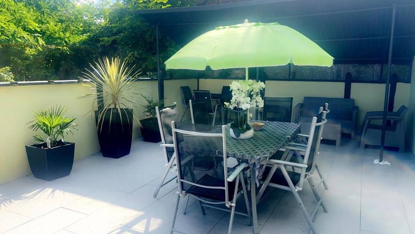 Maison de vacances pour 4 personnes, avec terrasse ainsi que jardin et jacuzzi