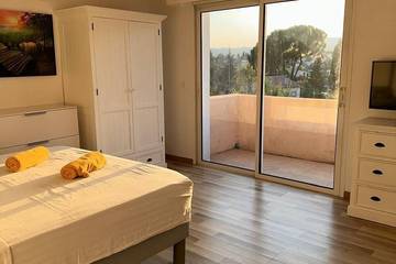 Villa pour 13 Personnes dans Cagnes-sur-Mer, Région de Cannes, Photo 1