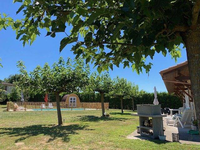 Gîte pour 6 personnes, avec piscine ainsi que jardin et balcon dans le Gers - 3