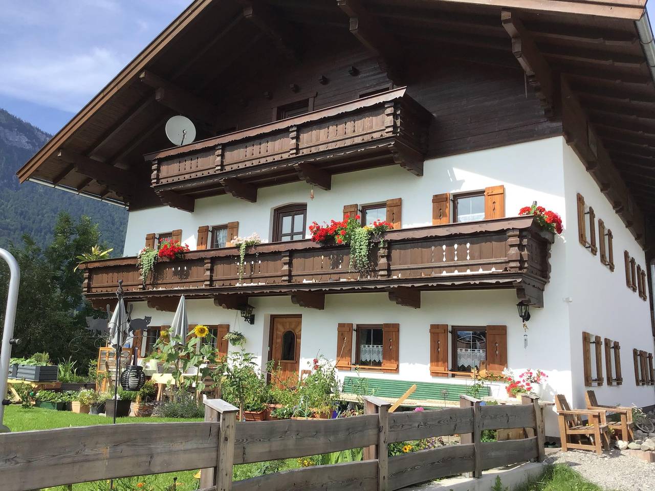 Doppelzimmer, Dusche, Wc, Terrasse in Mariastein, Kaisergebirge