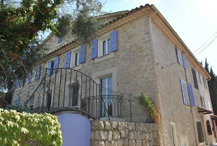 Holiday home for 10 people, with garden and pool as well as hot tub - 1