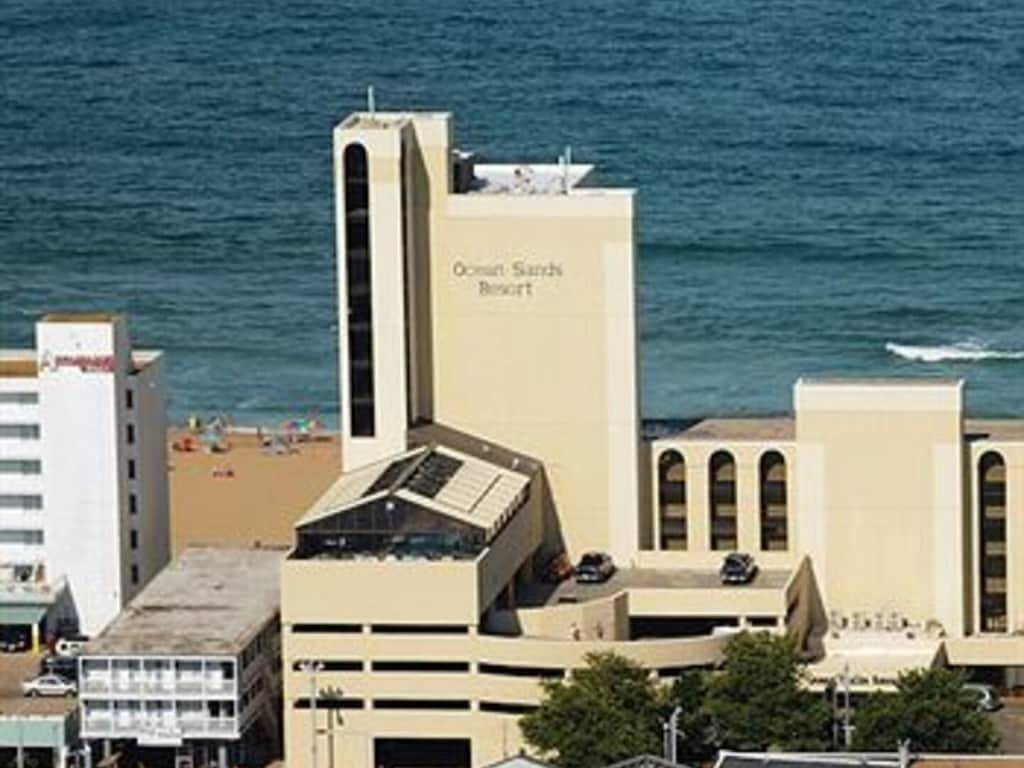 Ocean Sands Resort mit einem schönen Balkon am Meer in Virginia Beach