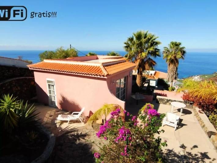 Villa for 3 people, with garden, with pets - 1