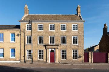 Location de vacances pour 2 personnes, avec vue et jardin dans Ely