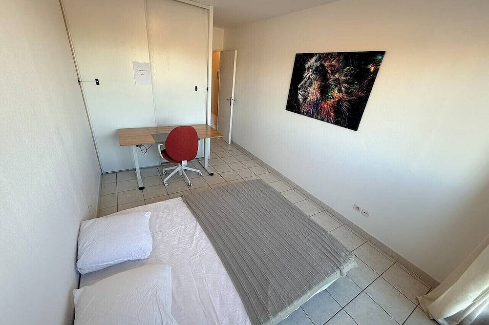 Entire apartment, L’Escale d’Ovalie, Ggl Stadium, Parking, Tram in Croix d'Argent, Montpellier
