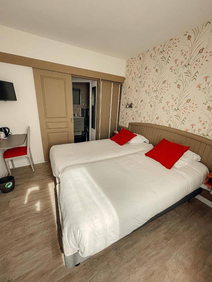 Garden Hotel Rennes Centre Gare in Rennes, Région de Rennes