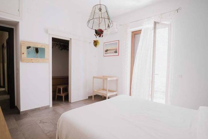 Appartement entier, Modern apartment in the center of Herculaneum. It is 6 min walk from the excavations. in Ercolano, Parc national du Vésuve