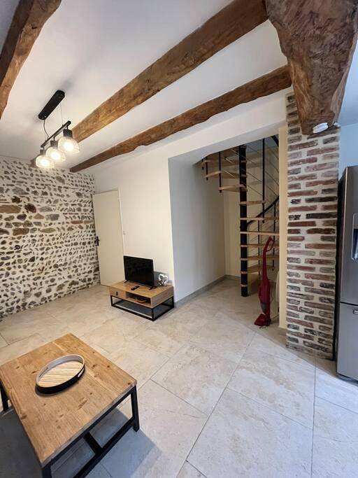 Appartement entier, Duplex belle pierre in Digoin, Région de Charolles