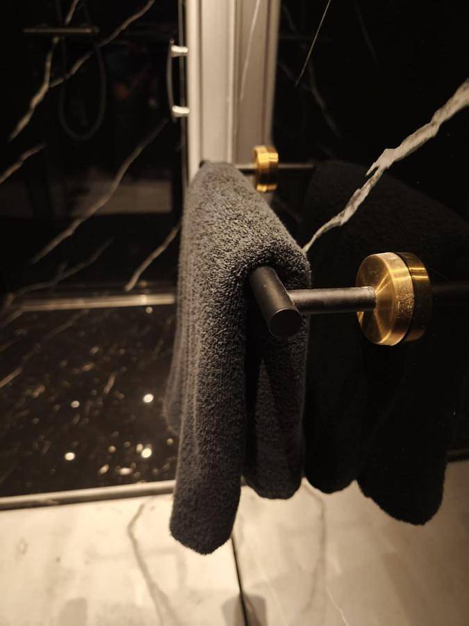 Hôtel pour 2 personnes, avec jacuzzi dans Montignies Sur Sambre - 4