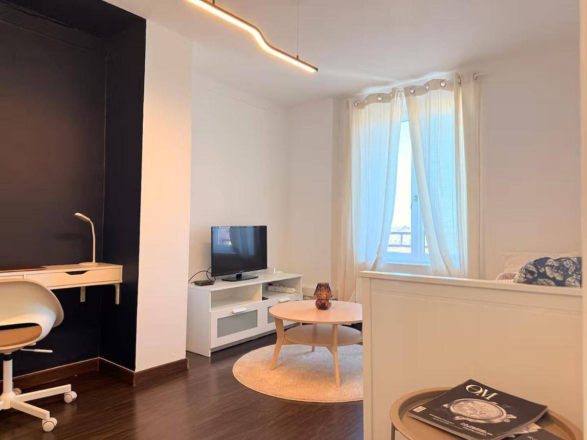Appartement entier, 50m2 vue sur le château in Montbéliard, Doubs