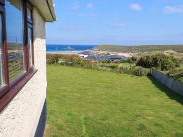 Holiday Home for 8 People in Crantock, Cornwall, Photo 1