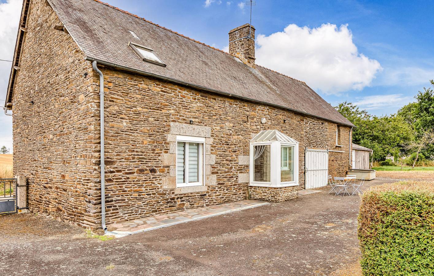 Appartement confortable avec jardin et parking, à 2 km de Saint-Ouen-la-Rouërie in Montanel, Région d'Avranches