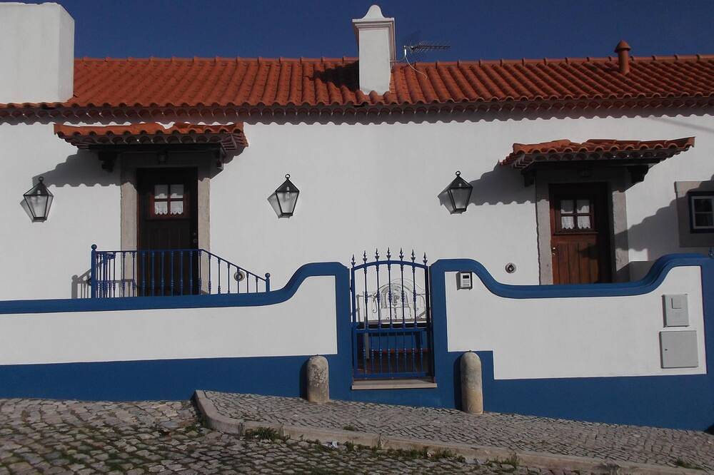 Casa De Campo para 6 Pessoas em Colares, Distrito de Lisboa