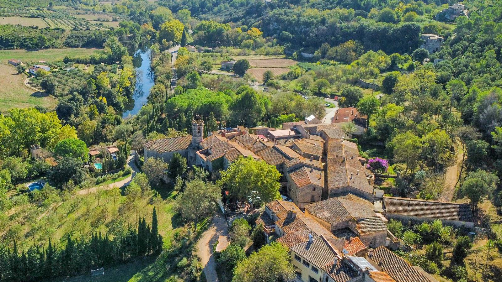 Casa Rural con Piscina y Jardín en Alt Empordà - Majordoms Sabater in Buadella, Alt Empordà