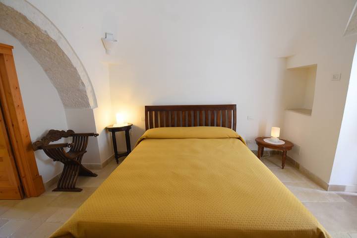 Trullo 'Corte Del Camedrio  2' with Shared Terrace, Wi-Fi and Air Conditioning in Ostuni, Salento