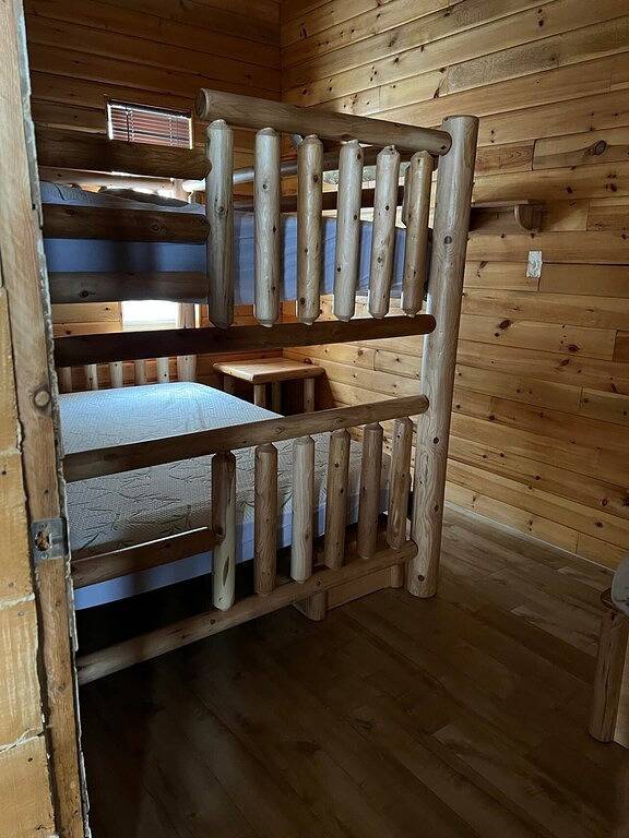 Cabane en bois pour 7 personnes, avec balcon dans Canada - 2
