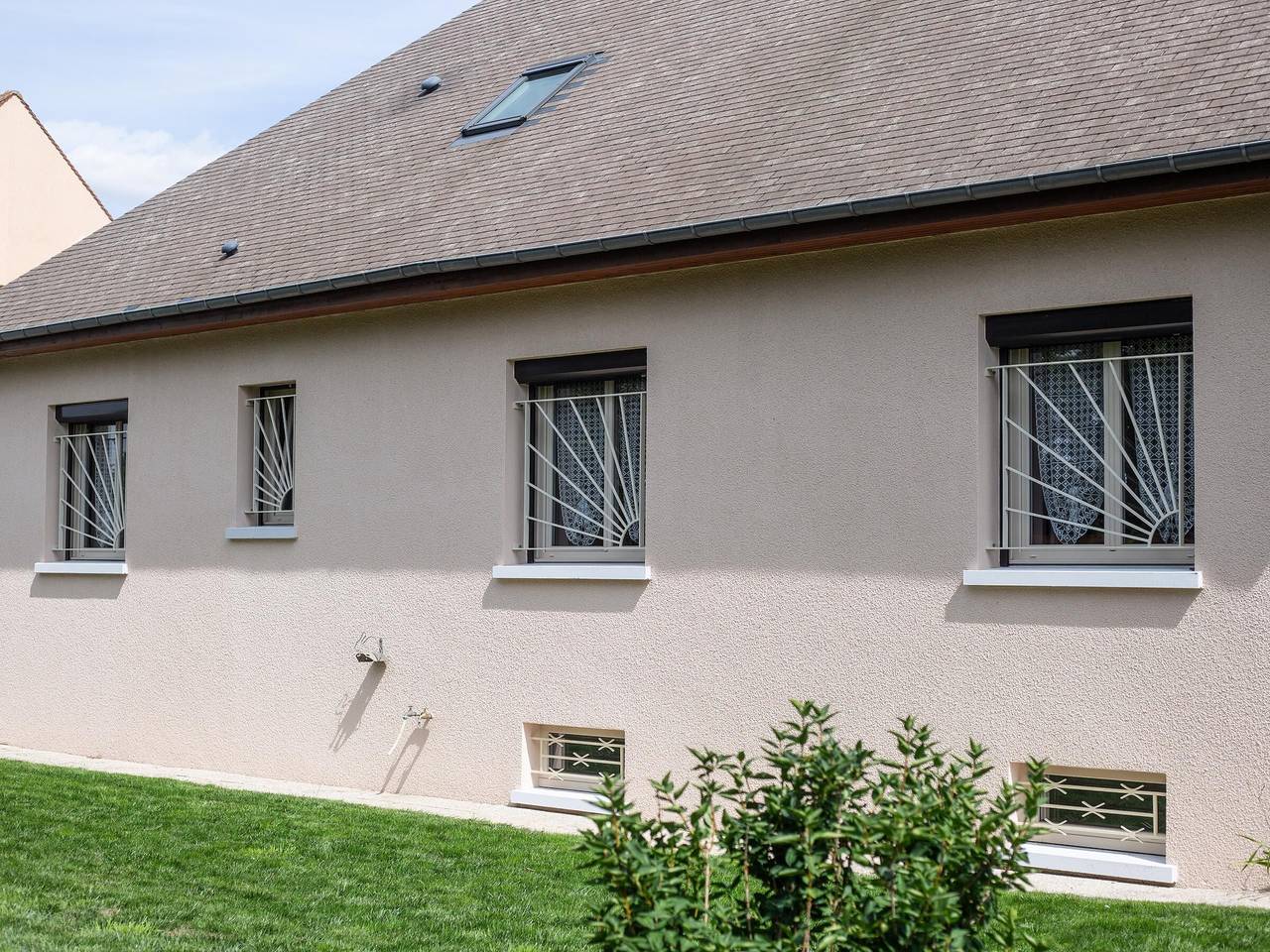 Gîte au cœur d'Artenay – 3 chambres, tout confort, à 25 min d'Orléans, proche commerces et musées in Artenay, Région d'Orléans