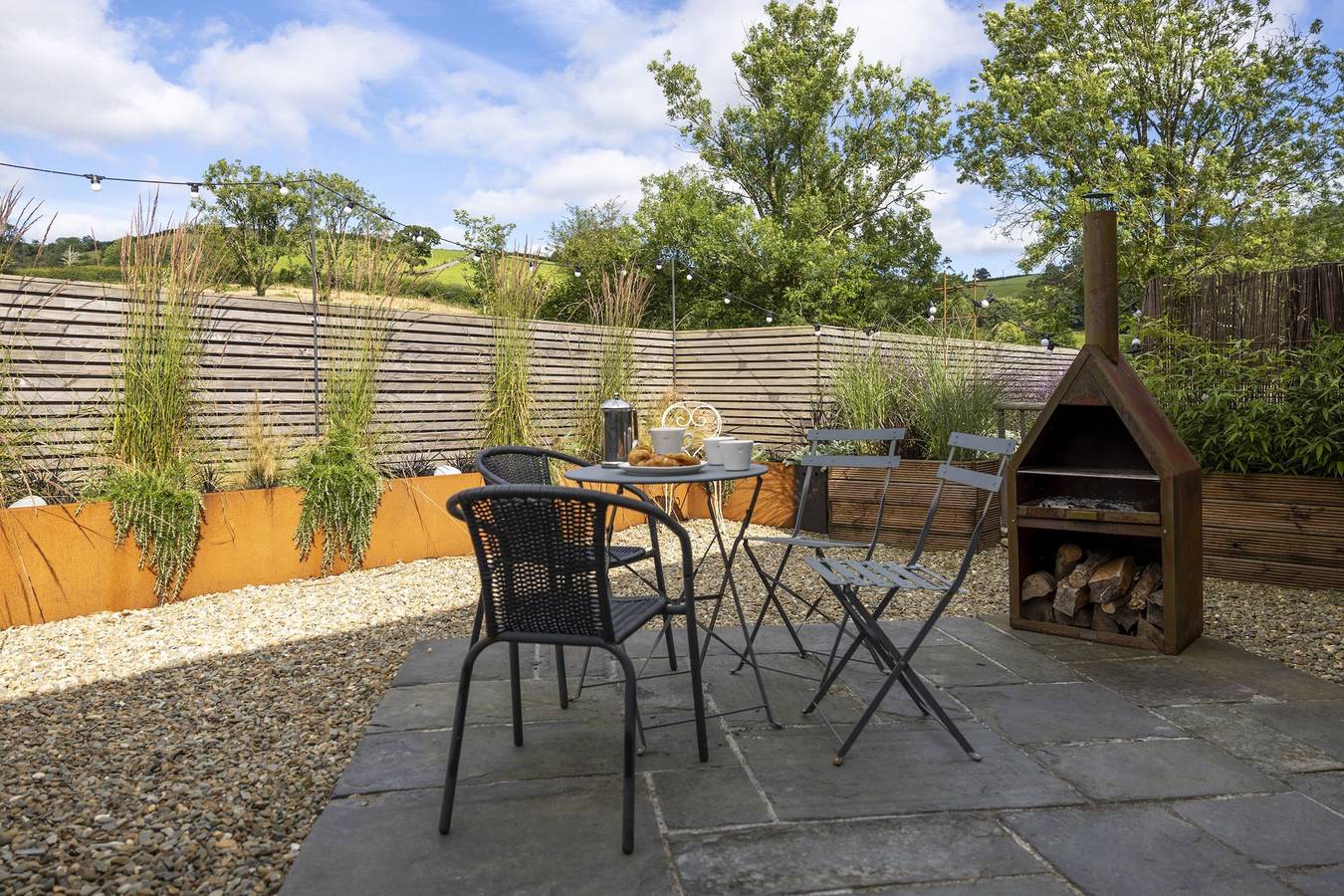 Cartws at Pentrecelyn in Carmarthen, Carmarthenshire