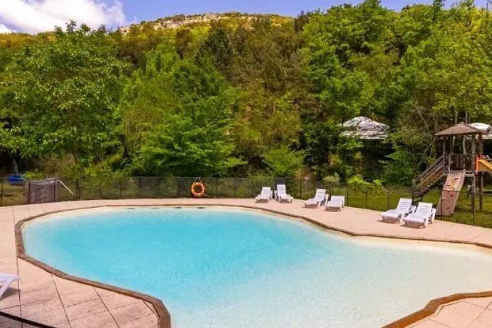 Zecamping 2 étoiles pataugeoire piscine chalet 6m2 2 pers in Fenouillet, Regionaler Naturpark Corbières-Fenouillèdes