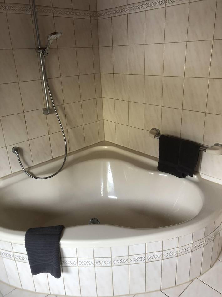 Ferienwohnung für 4 Personen, mit Terrasse und Garten in Hentern - 3