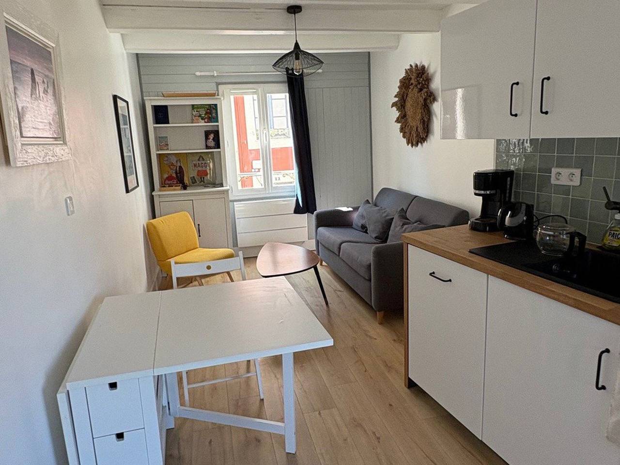 Apartamento entero, Tríplex en el corazón de Le Palais con Wifi, cerca de la playa in Le Palais, Côte des Mégalithes