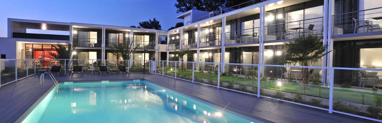Hotel Eden Park Pau Est, avec Piscine in Bizanos, Béarn