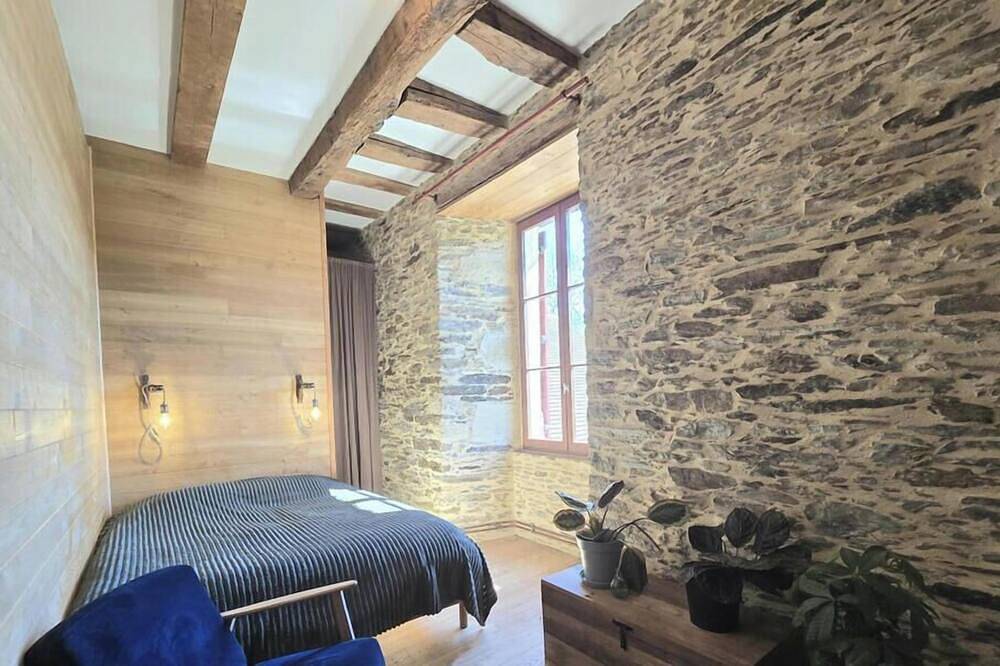 Maison périgourdine, piscine, animaux acceptés in Jumilhac-le-Grand, Parc naturel régional Périgord-Limousin