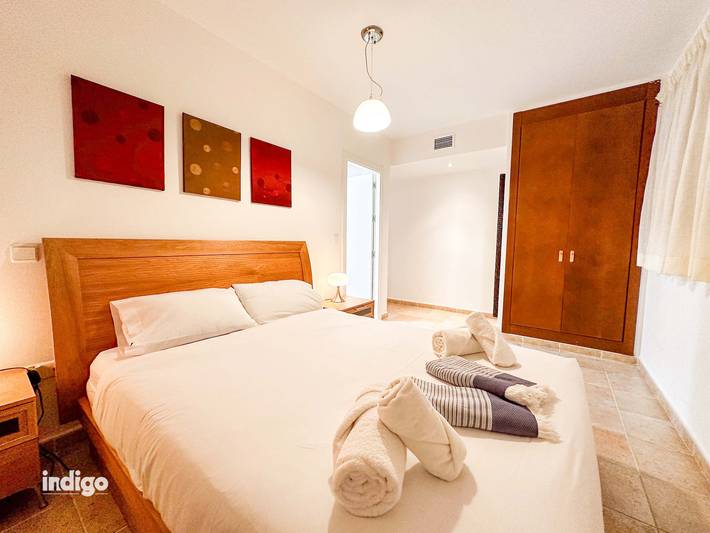Apartamento entero, Apartamento de vacaciones para 6 personas con piscina para niños in Urbanizacion Costa Esuri, Ayamonte