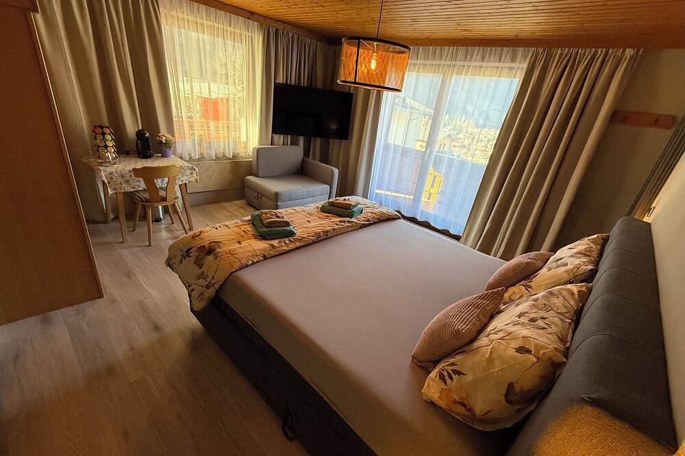Ganze Wohnung, Willkommen im Haus Ruhe mit freiem Blick auf das Mölltal und die Berge in Großkirchheim, Bezirk Spittal an der Drau