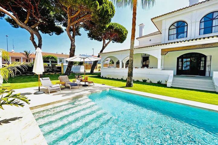Chalet para 16 personas, con jardín en Sanlúcar de Barrameda