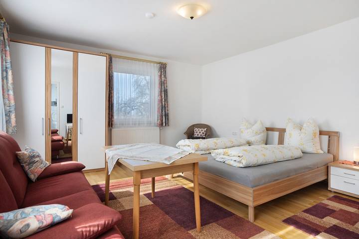 Ferienwohnung für 2 Personen, mit Garten in Kressbronn am Bodensee